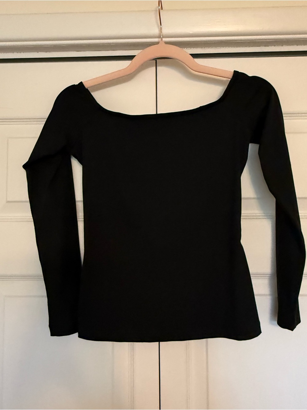 Off the shoulder long sleeve top